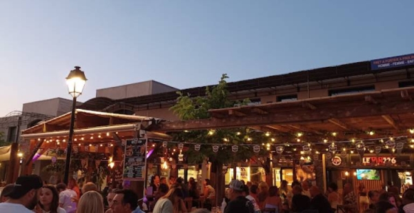 Le Vin 226 - Restaurant Lozari - Bar à cocktail à proximité